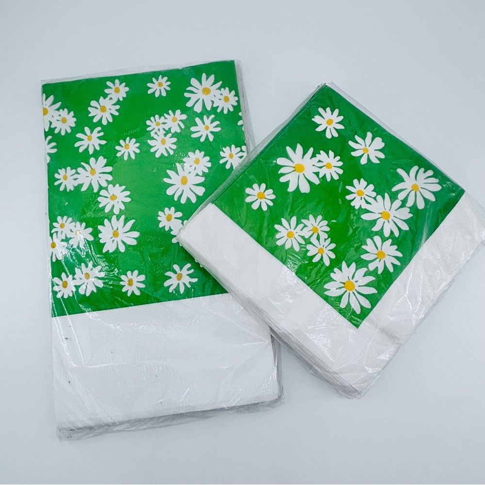 Vtg Contempo Daisy Table Cover 54"x104" & 20 Matching Napkins 70's Paper Unused